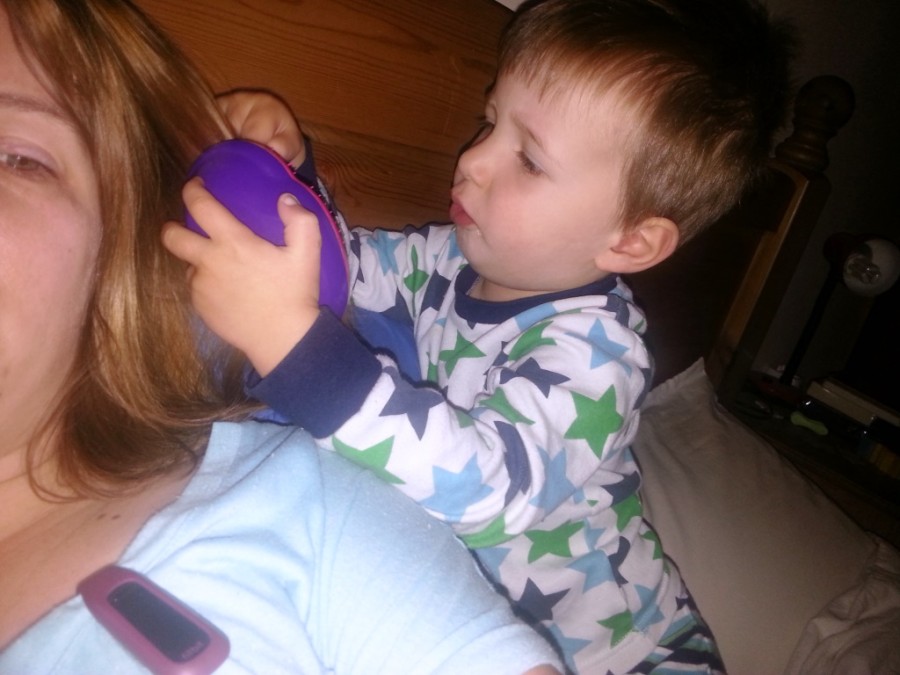 toddler hair brushing