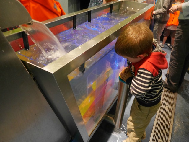 water play at the science museum