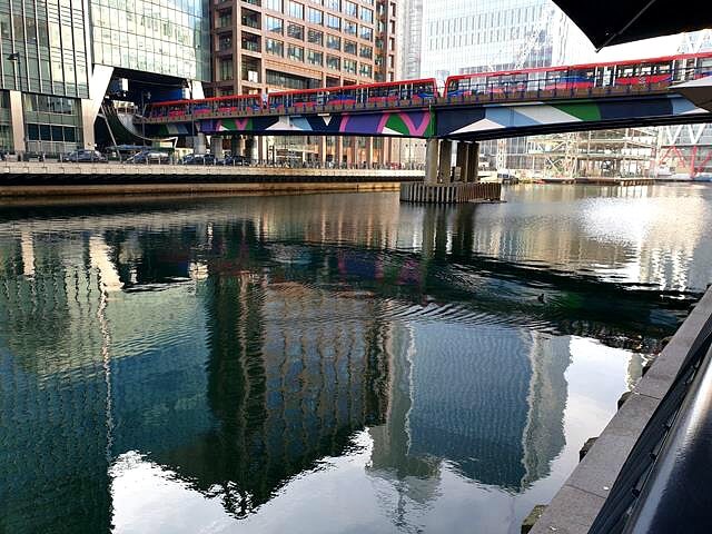 DLR and building reflections canary wharf