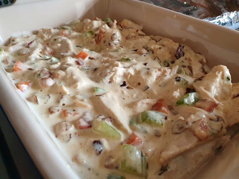 creamy chicken and veg pie filling