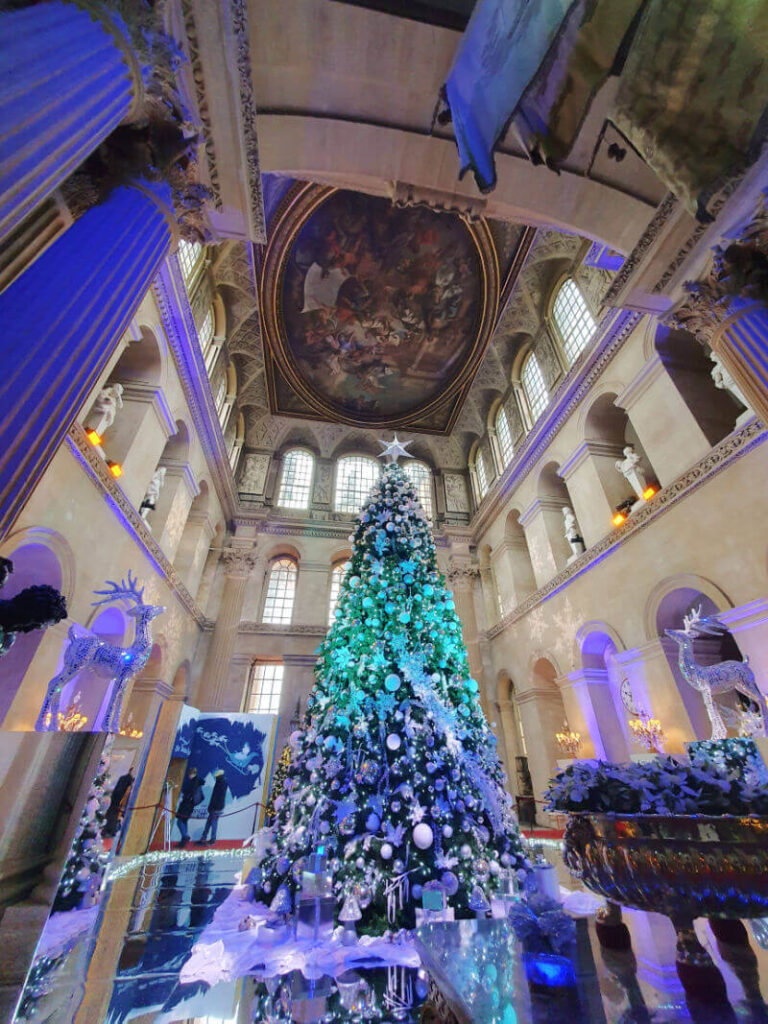 blenheim palace snow queen tree in the entrance hall
