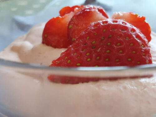 3 ingredient strawberry mousse recipe