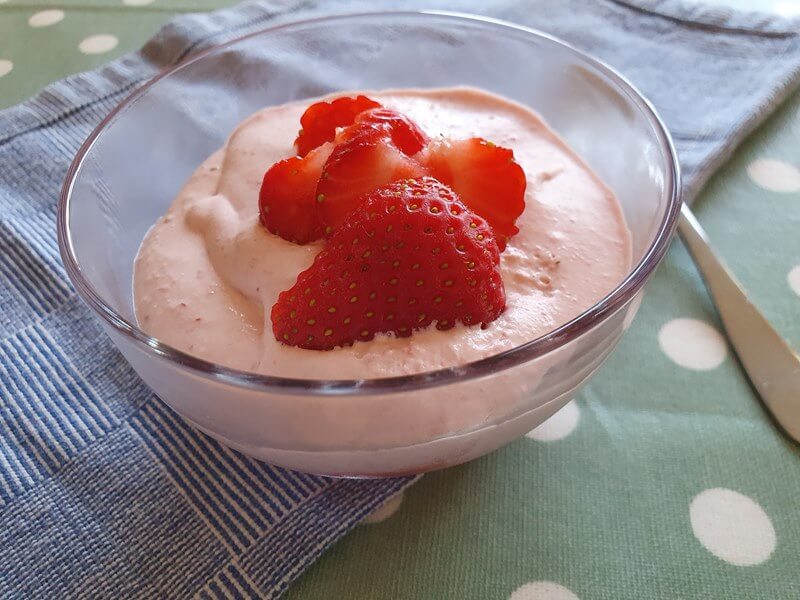 strawberry mousse with