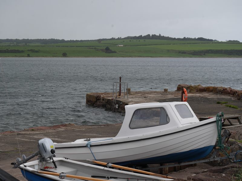 small fishing boat at Kilchattan Bay