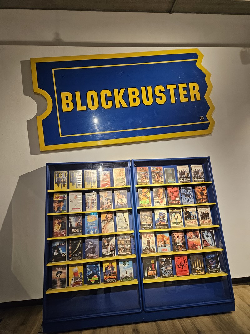 blockbuster video shelf set up display