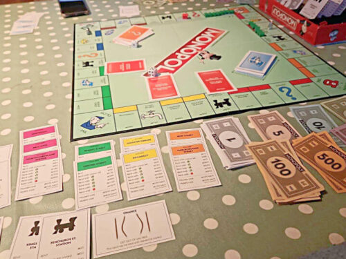 monopoly game set up