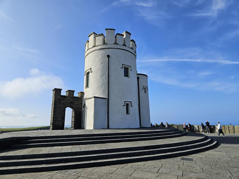 o'briens tower at cliffs of moher