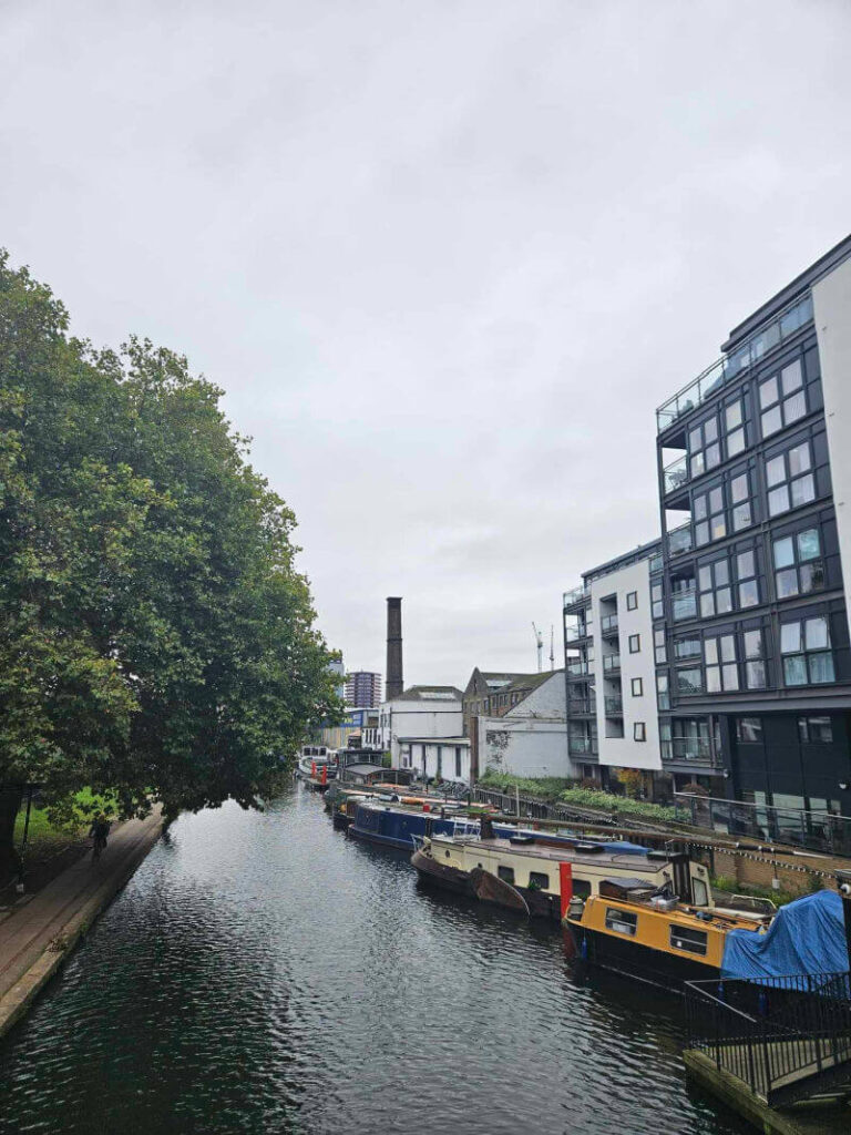 canalside in Angel London