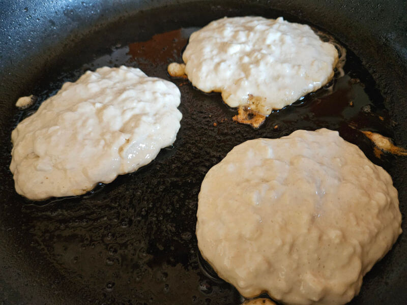 cooking bacon cakes