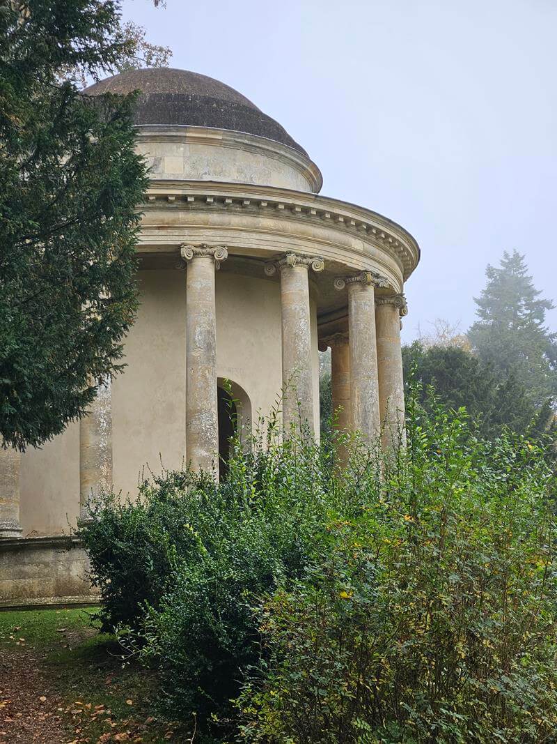 rotunda temple at stowe