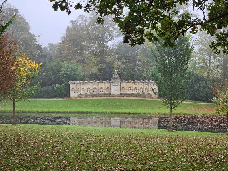 temple of worthies at stowe with reflection