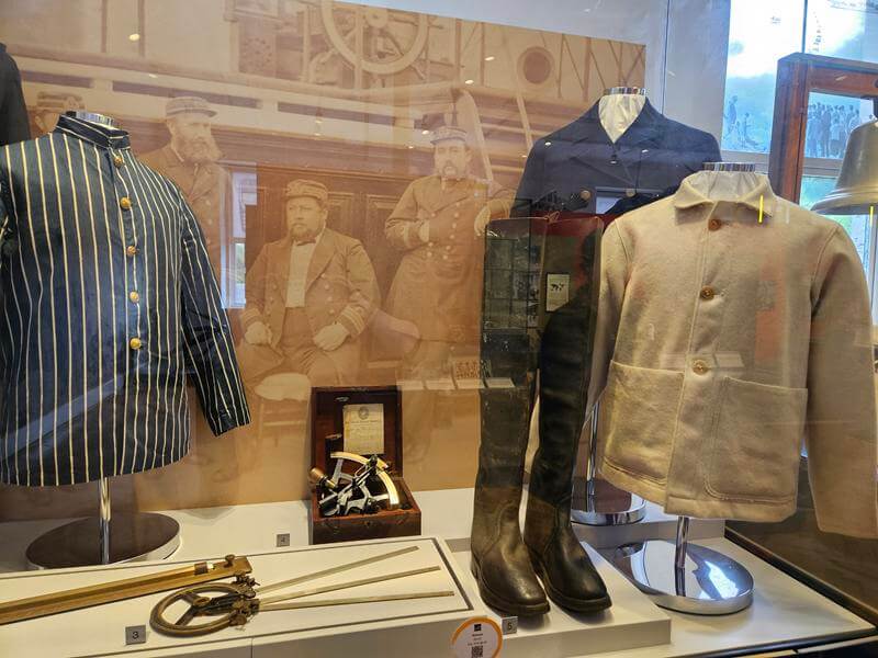 uniforms for cable workers